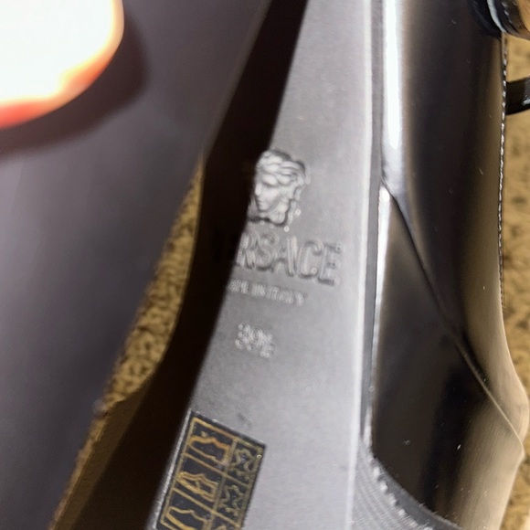 VERSACE Medusa Aevitas Platform Mary Janes Pump - Picture 8 of 15